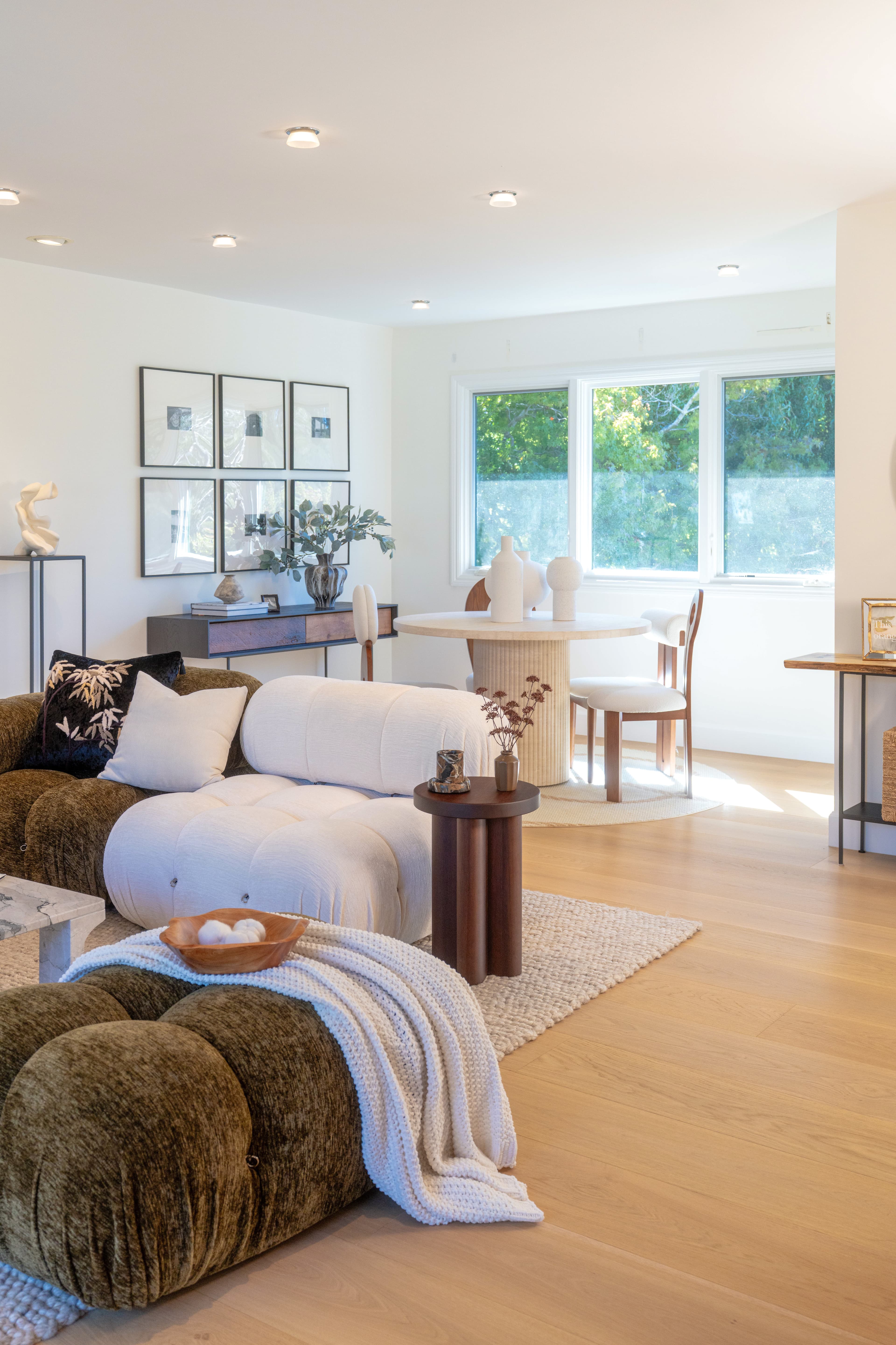 20251012 00 1542 BG 18