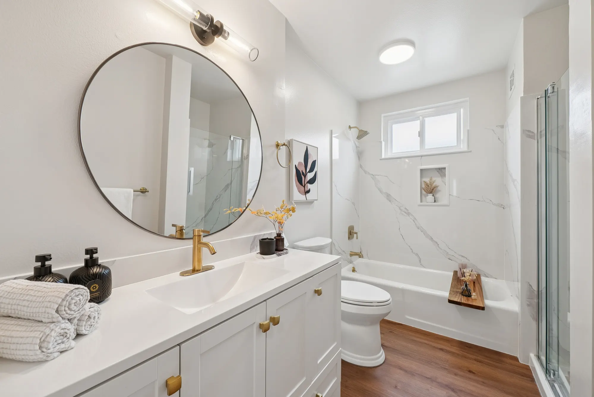 Professionally staged interior at 37 Canterbury Ave, Daly City by AAA Homes — 071 37 canterbury avenue.84316.p2k.030.print