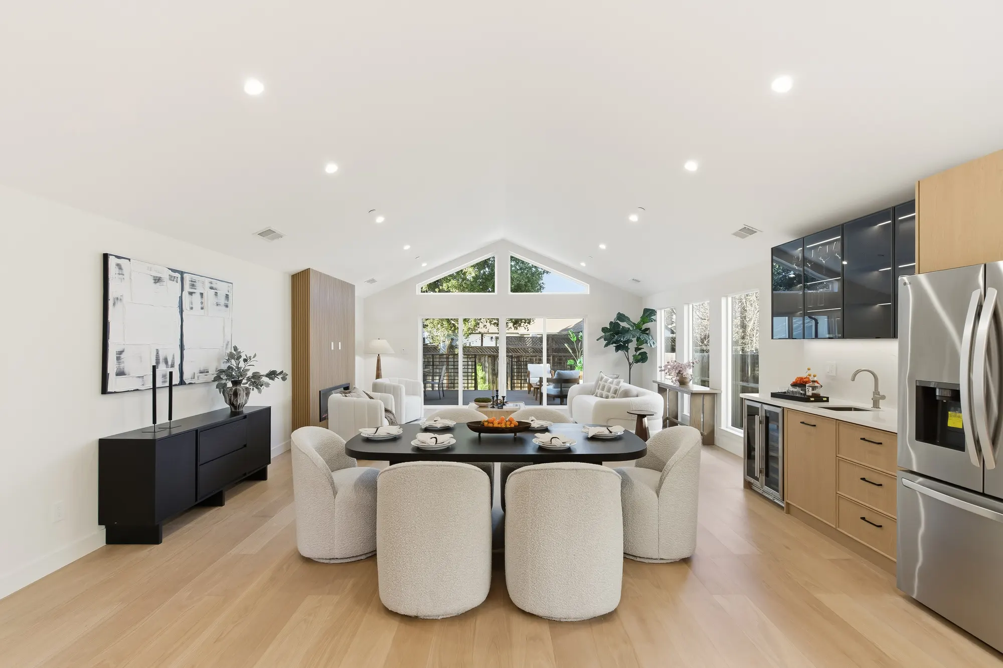Professionally staged interior at 1531 Lorraine Ave, San Mateo by AAA Homes — Photo 32