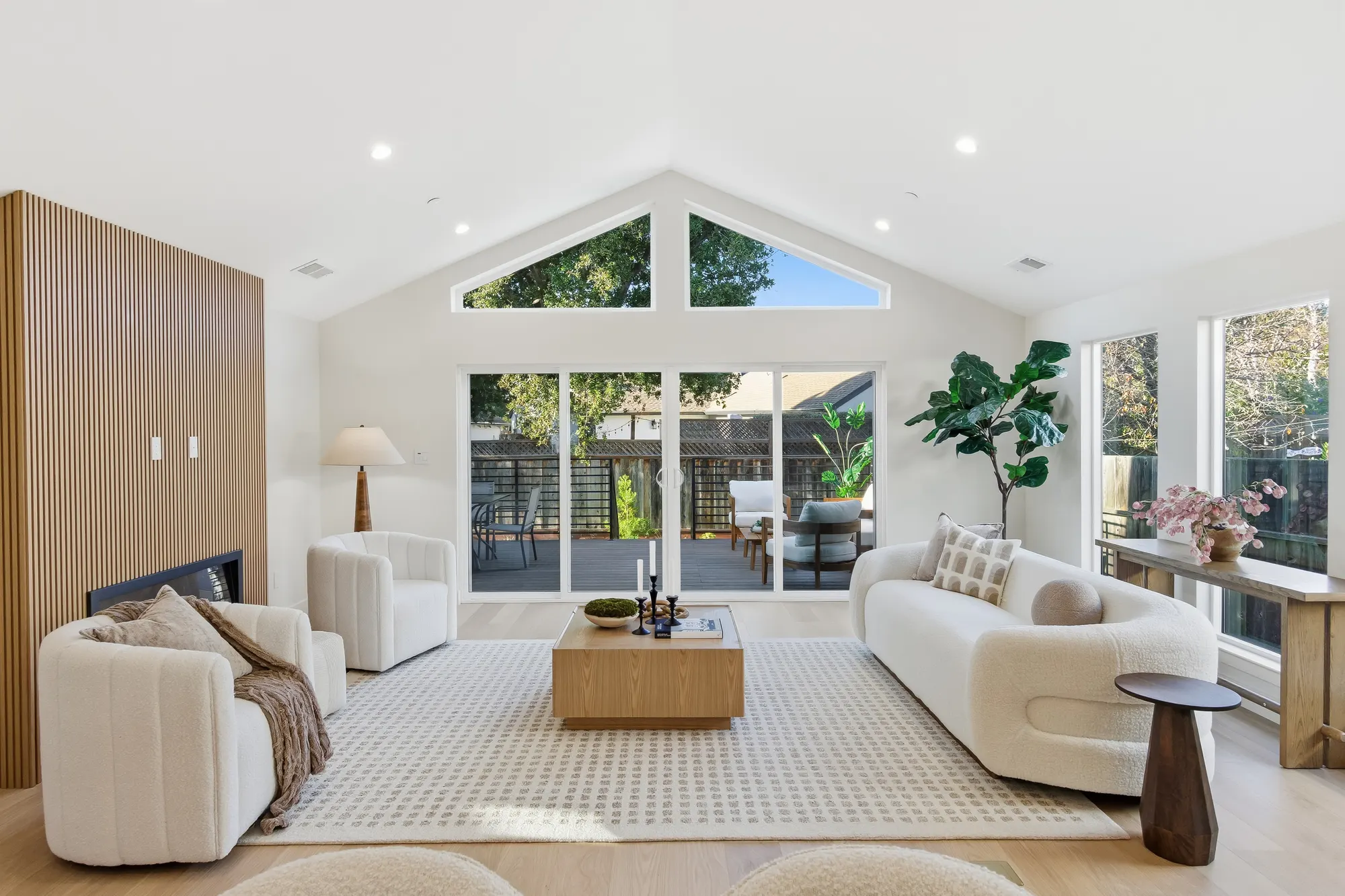 Professionally staged interior at 1531 Lorraine Ave, San Mateo by AAA Homes — Photo 40