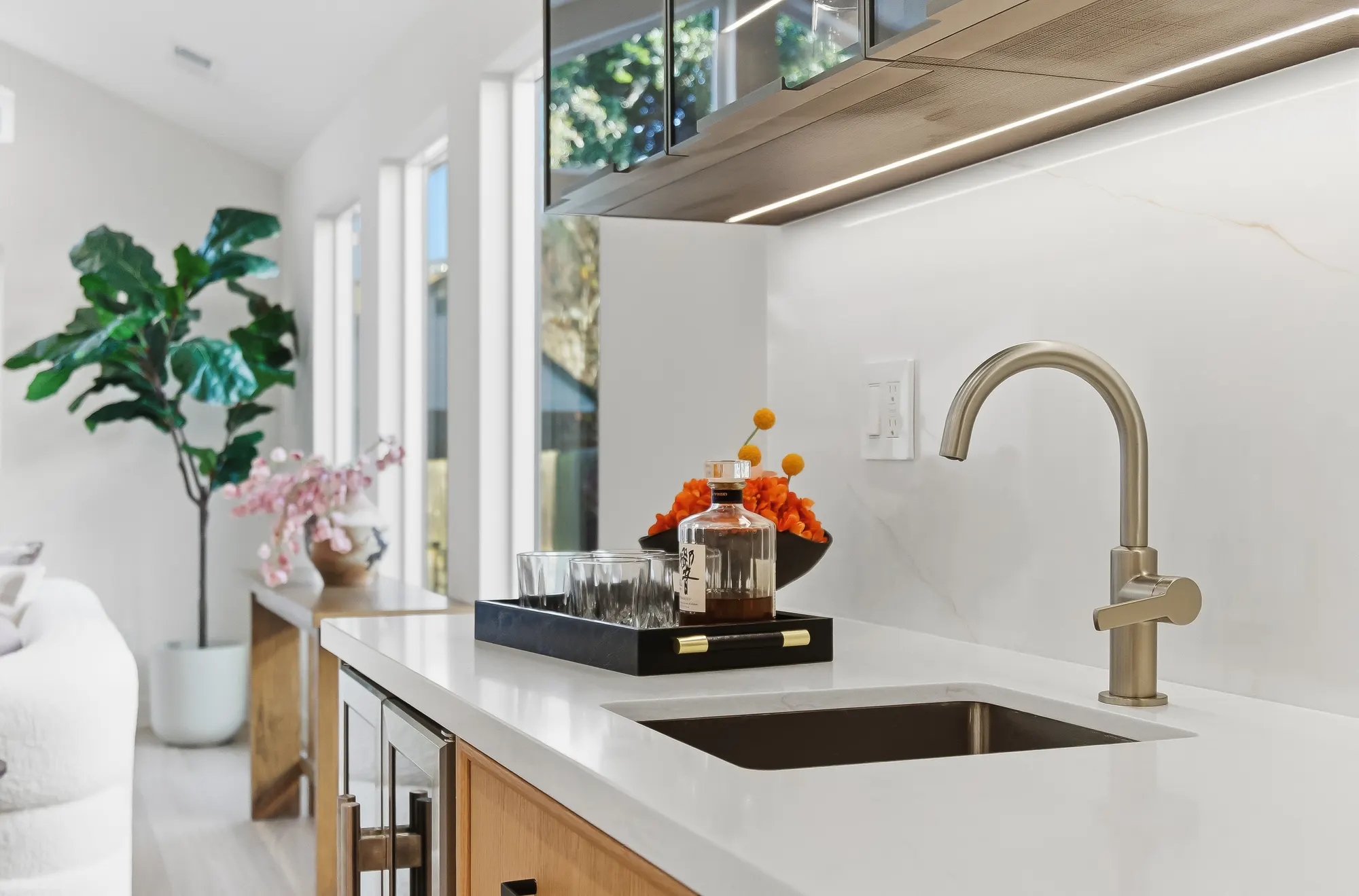 Professionally staged interior at 1531 Lorraine Ave, San Mateo by AAA Homes — Photo 41