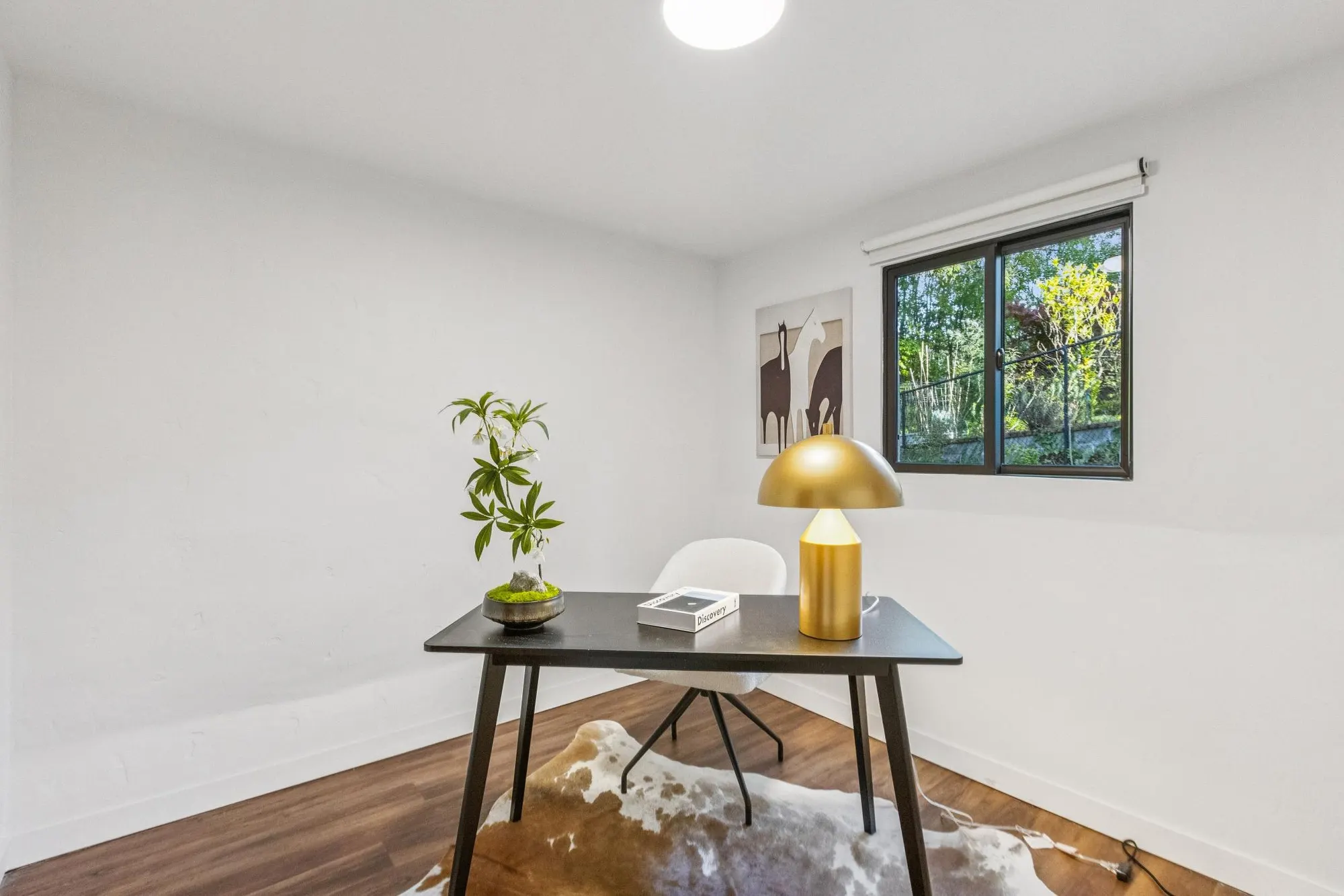 Professionally staged interior at 2322 Summit Dr, Hillsborough by AAA Homes — 230 2323 summit drive.88055.p4k.081.web
