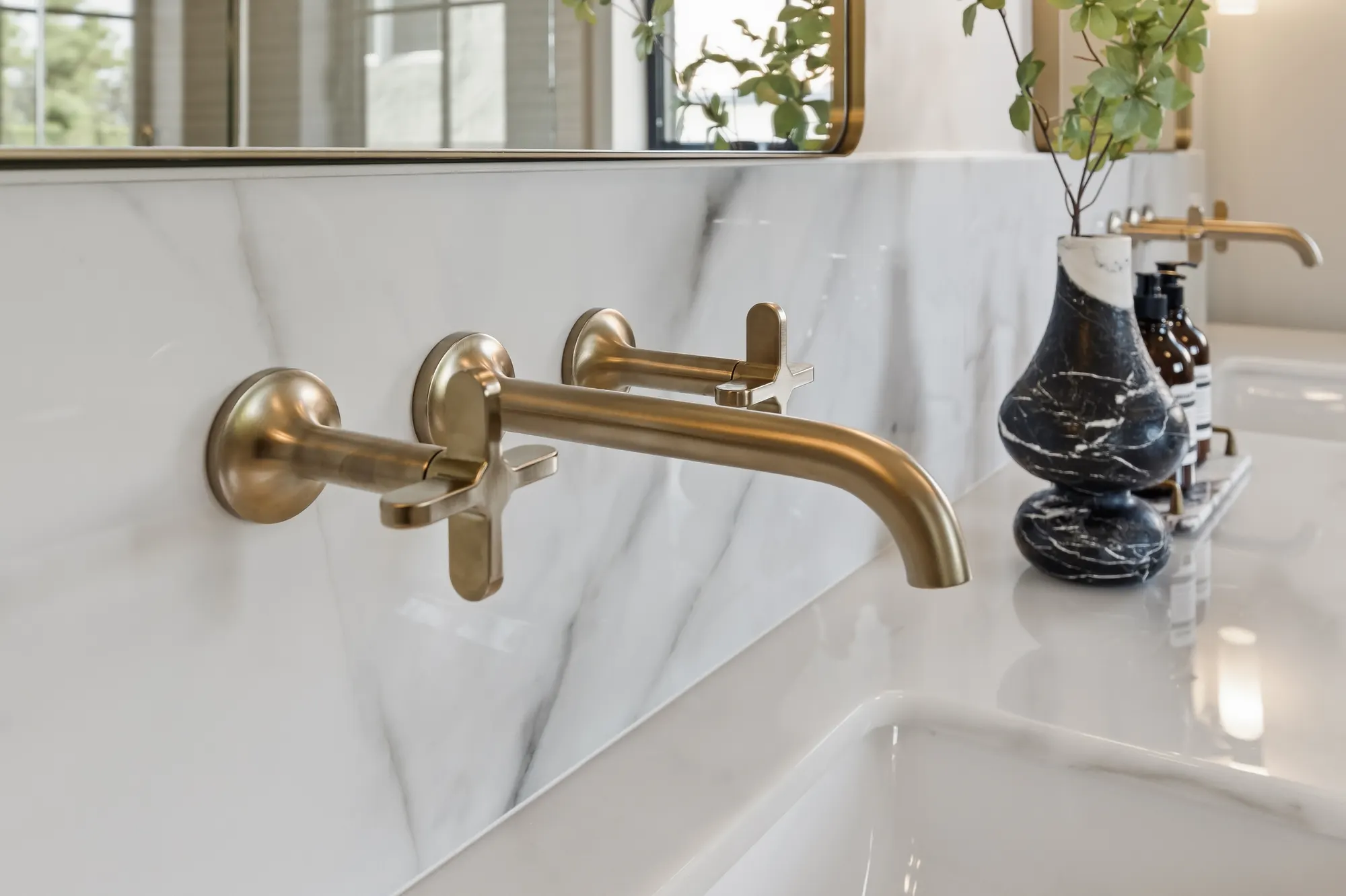 Professionally staged interior at 114 Bayswater Ave, Burlingame by AAA Homes — Photo 50