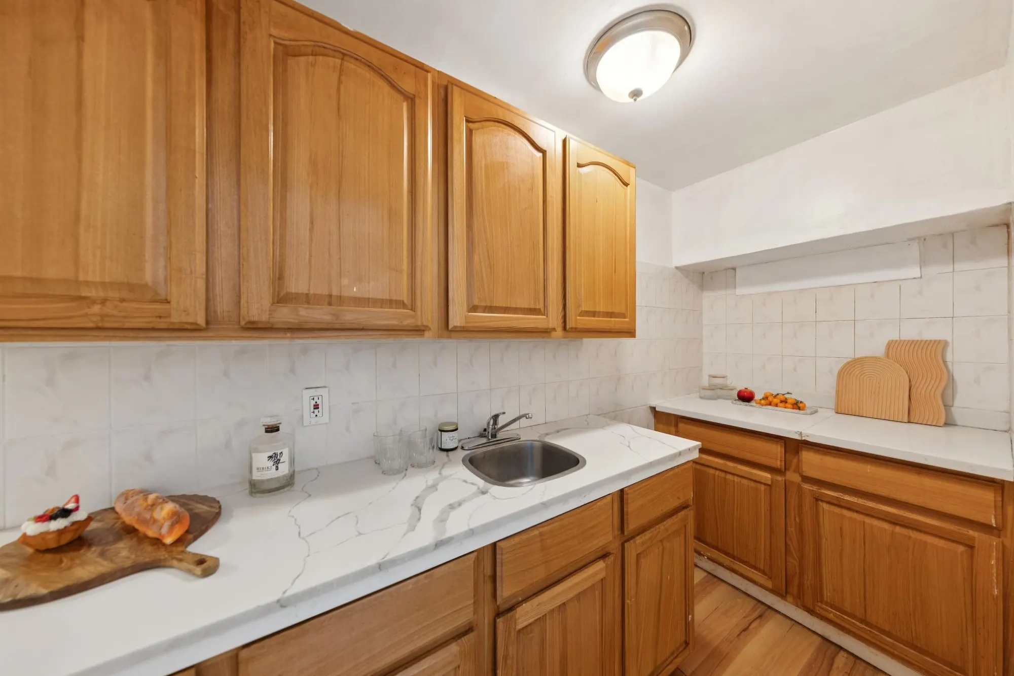 Professionally staged interior at 655 39th Ave, San Francisco by AAA Homes — 092 655 39th avenue.89083.p2k.026.web