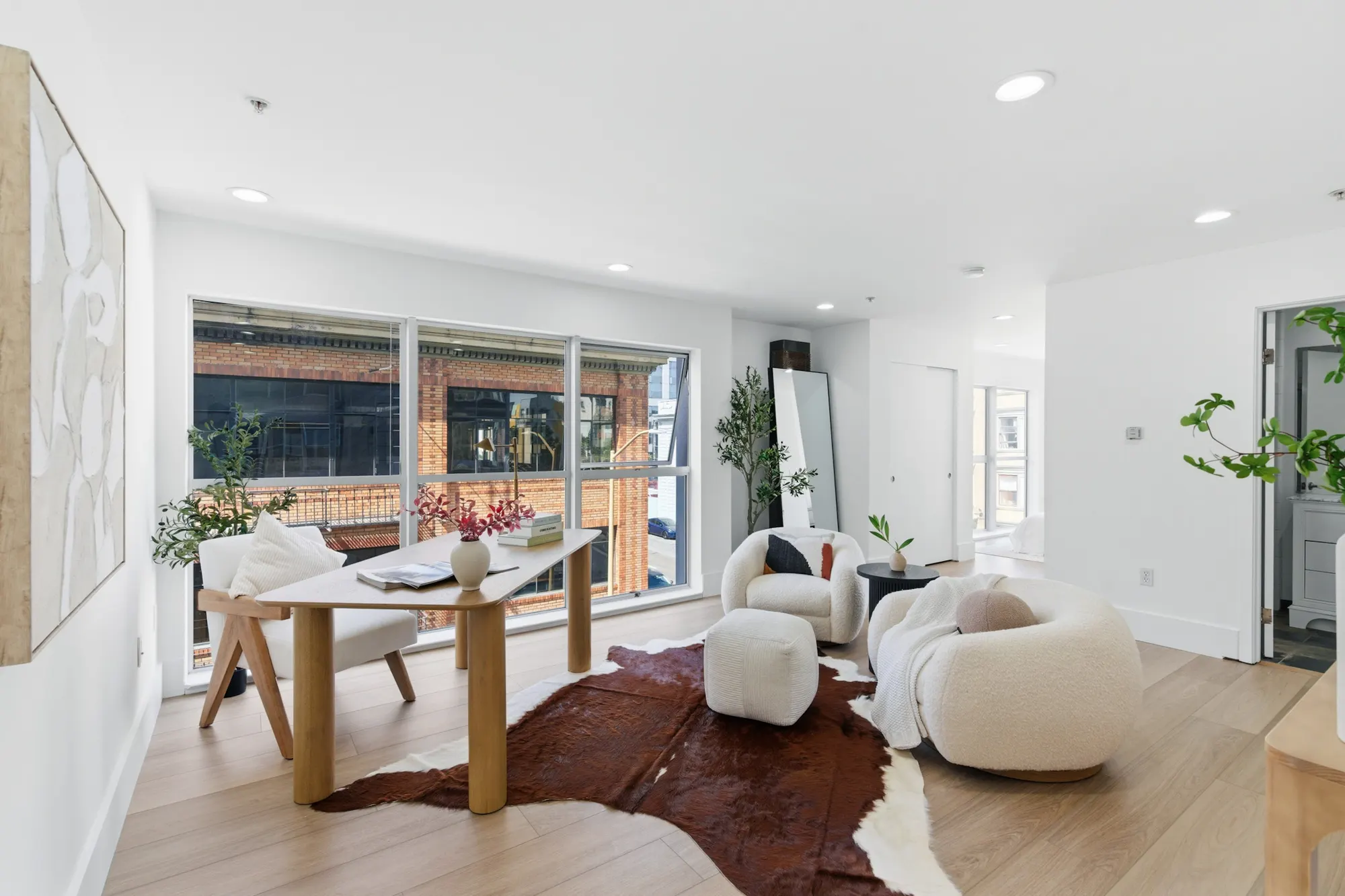 Professionally staged interior at 701 Minna St, San Francisco by AAA Homes — 701Minna 13 040