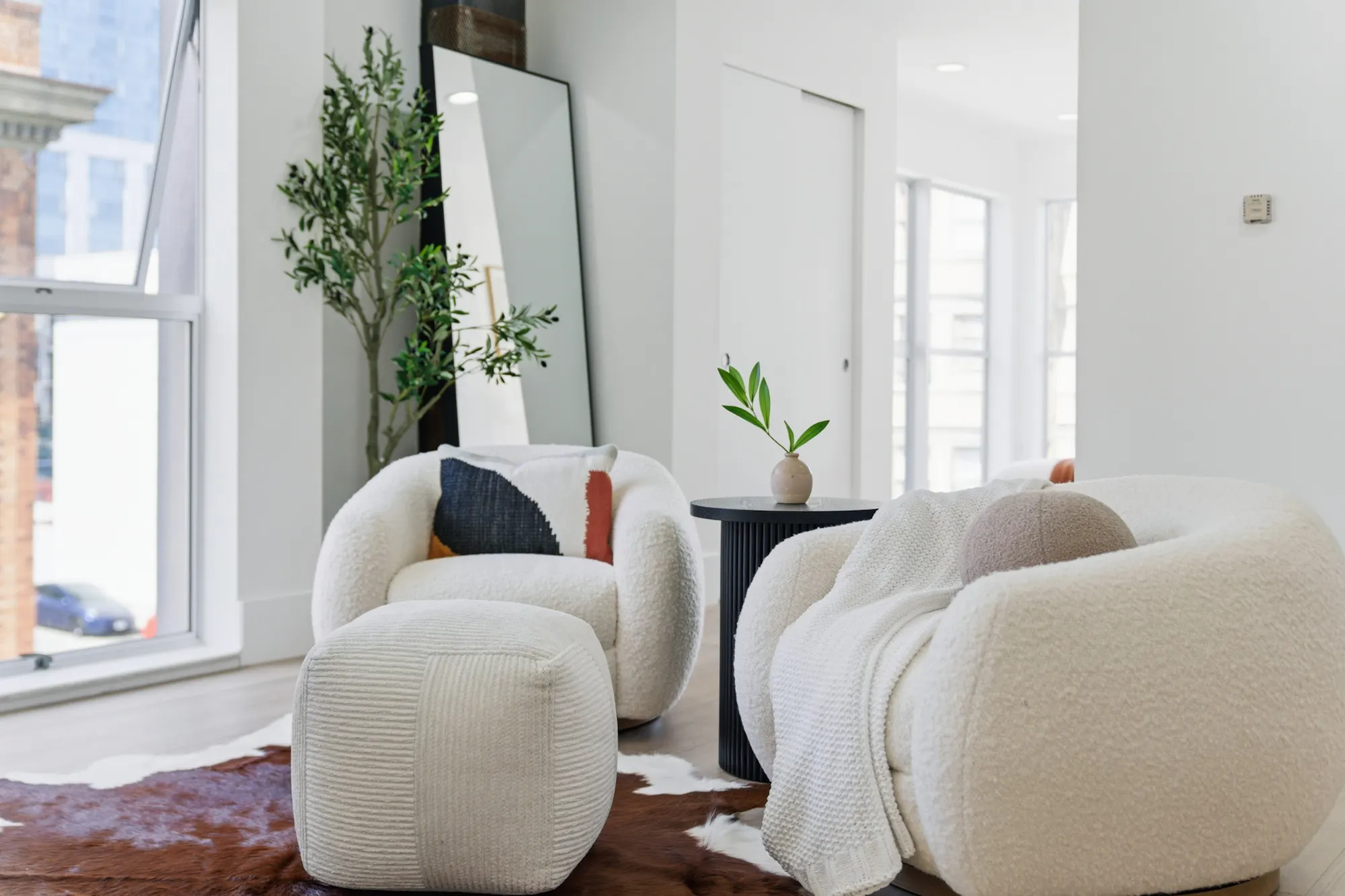 Professionally staged interior at 701 Minna St, San Francisco by AAA Homes — 701Minna 13 042