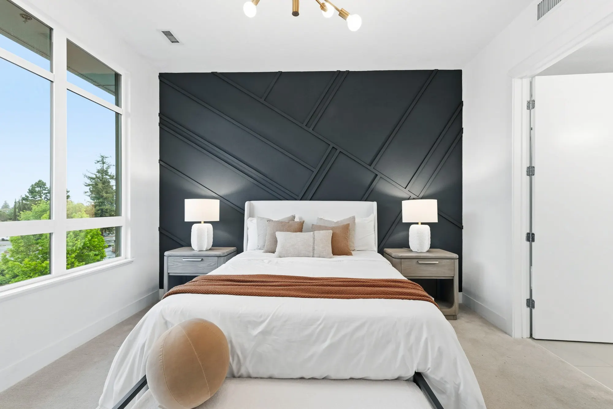Professionally staged interior at 1101 W El Camino Real #417, Mountain View by AAA Homes — 1101WestECR 417 034